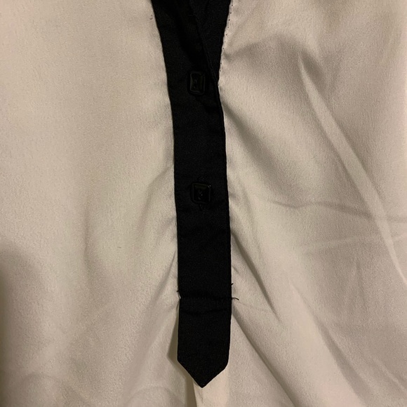 Black white collared tunic button down - Picture 5 of 7